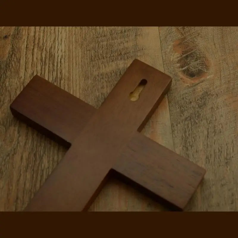 Cruz de Pared de Madera Natural